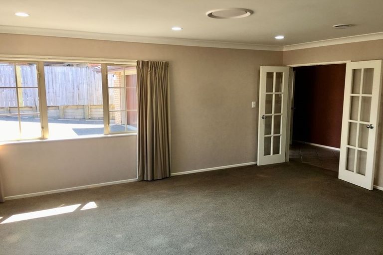 Photo of property in 8 Finbar Close, Flat Bush, Auckland, 2019