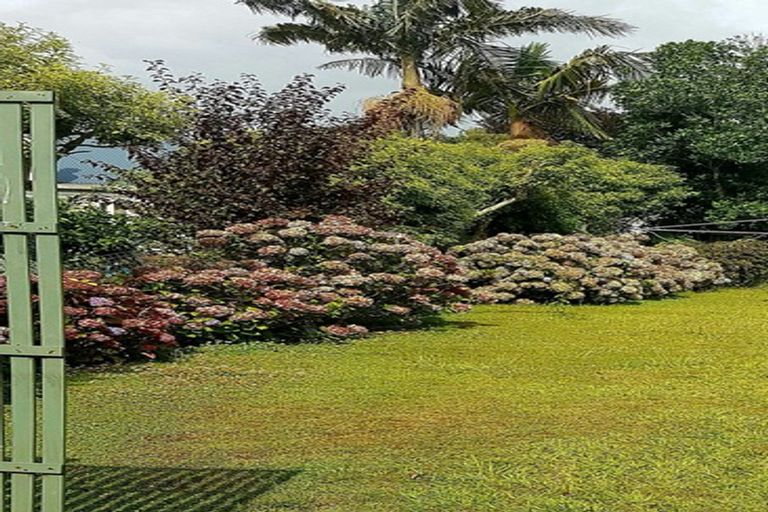 Photo of property in 1/1 Trentham Road, Papakura, 2110