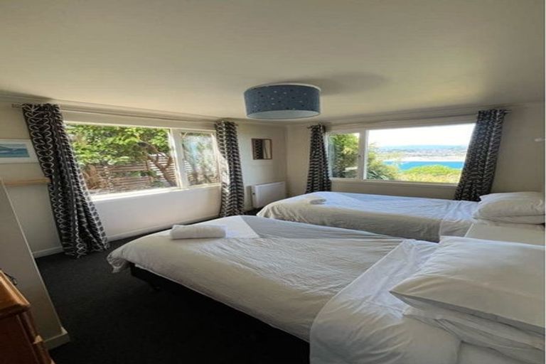 Photo of property in 27 View Road, Houghton Bay, Wellington, 6023