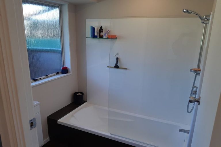 Photo of property in 4 Fernwood Grove, Bayview, Auckland, 0629