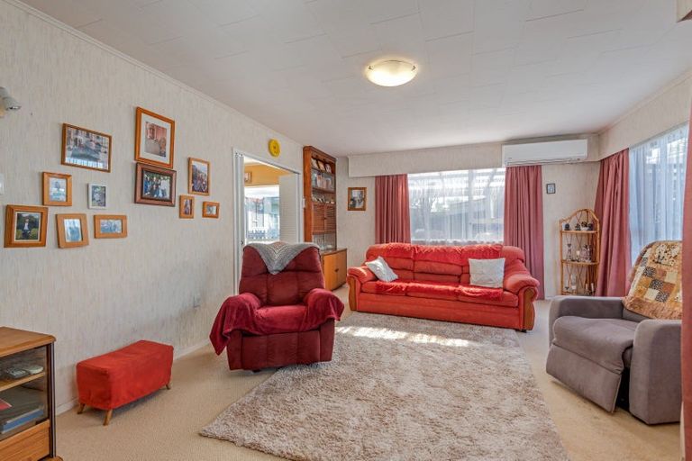 Photo of property in 19 Lockhart Avenue, Milson, Palmerston North, 4414