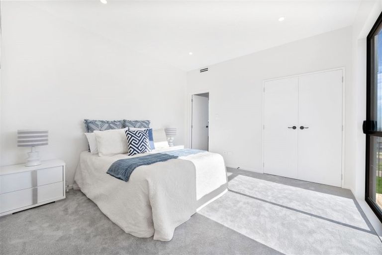 Photo of property in 2 Piki Street, Flat Bush, Auckland, 2019