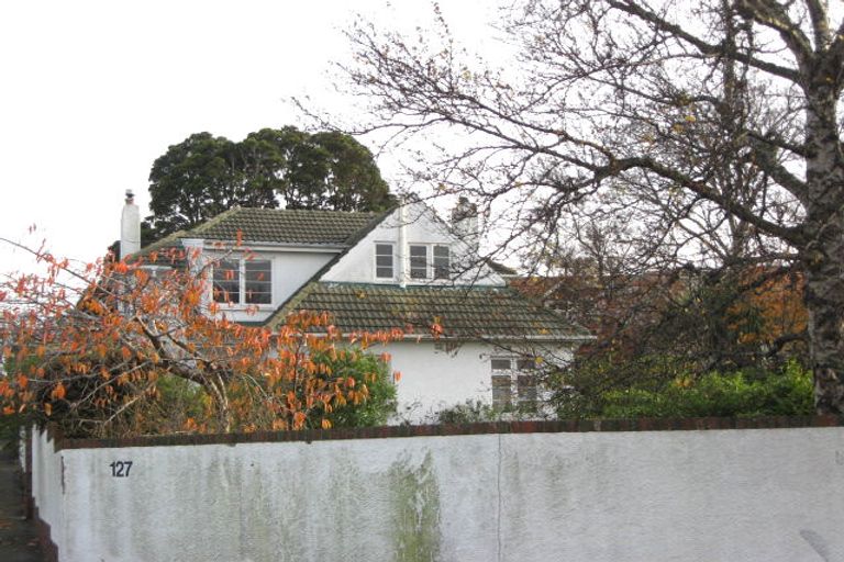 Photo of property in 127 Highgate, Roslyn, Dunedin, 9010
