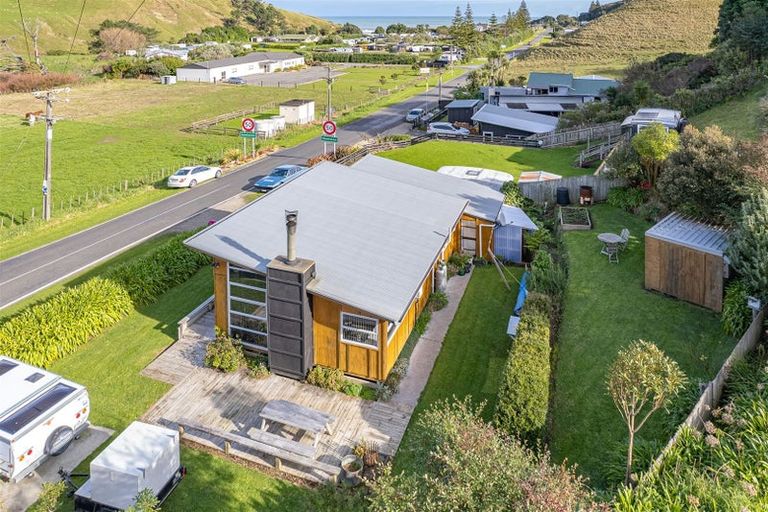 Photo of property in 97 Mowhanau Drive, Kai Iwi, Whanganui, 4574
