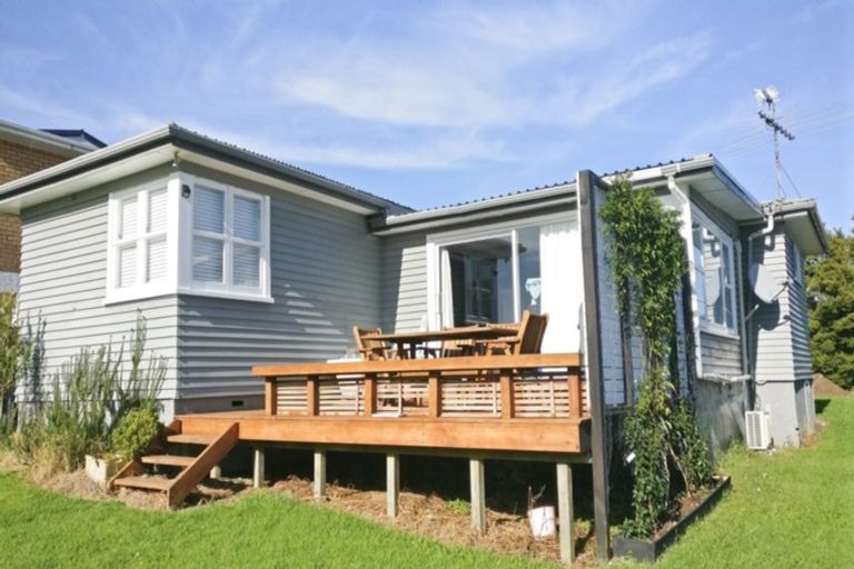 Photo of property in 798 Whangaparaoa Road, Manly, Whangaparaoa, 0930