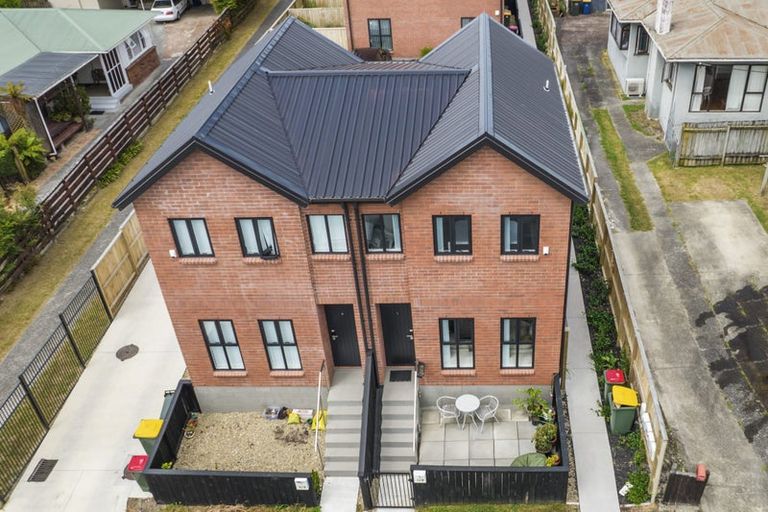 Photo of property in 1/9 Marlene Avenue, Te Atatu South, Auckland, 0610