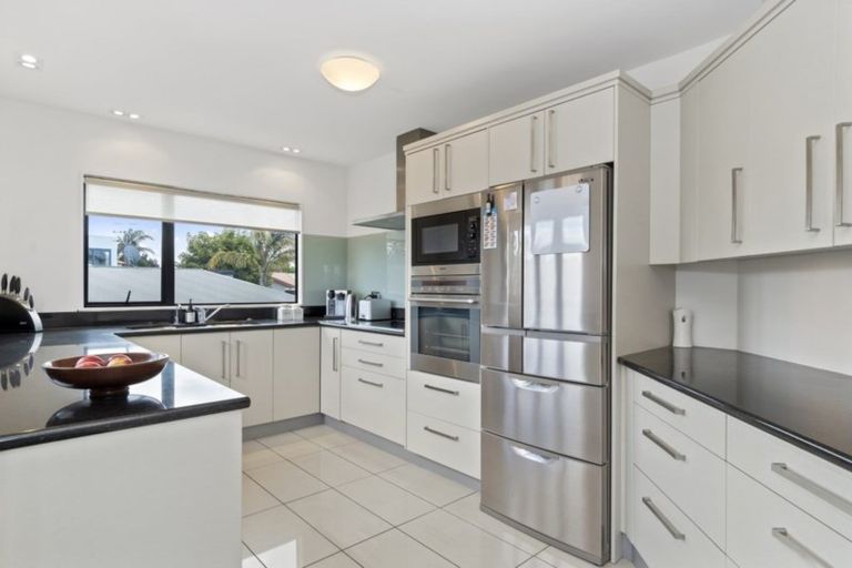 Photo of property in 4 Hillcrest Road, Otumoetai, Tauranga, 3110