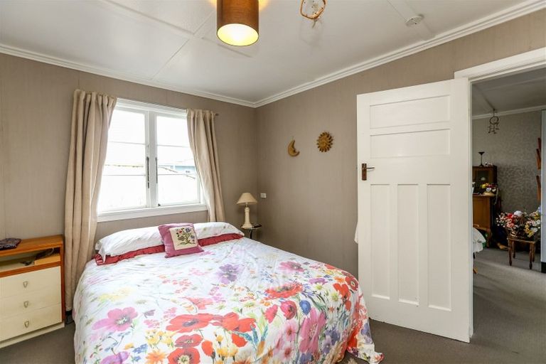 Photo of property in 14 Karamu Street, Strandon, New Plymouth, 4312