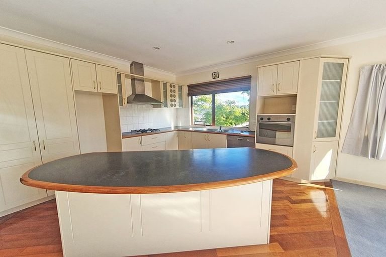 Photo of property in 93 Glendhu Road, Bayview, Auckland, 0629