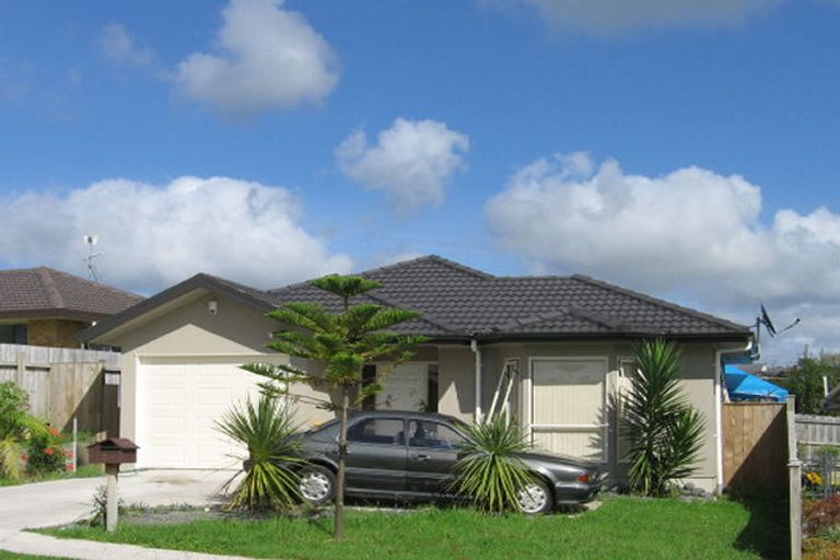 Photo of property in 3 Arlose Place, Westgate, Auckland, 0614
