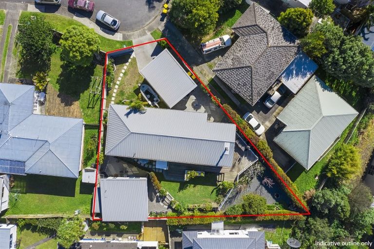 Photo of property in 5 Ngatoa Place, Glenfield, Auckland, 0629