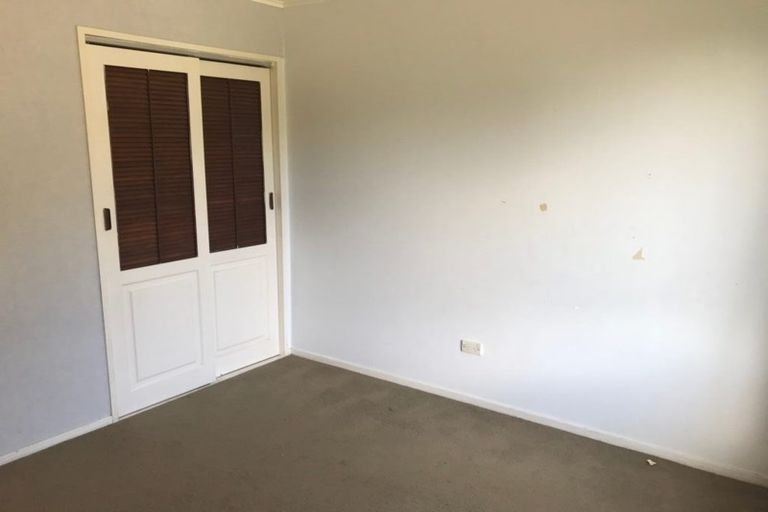 Photo of property in 19 Cassley Crescent, Papakowhai, Porirua, 5024