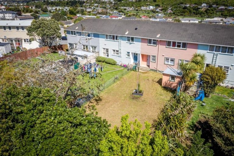 Photo of property in 25 Roberts Street, Tawa, Wellington, 5028