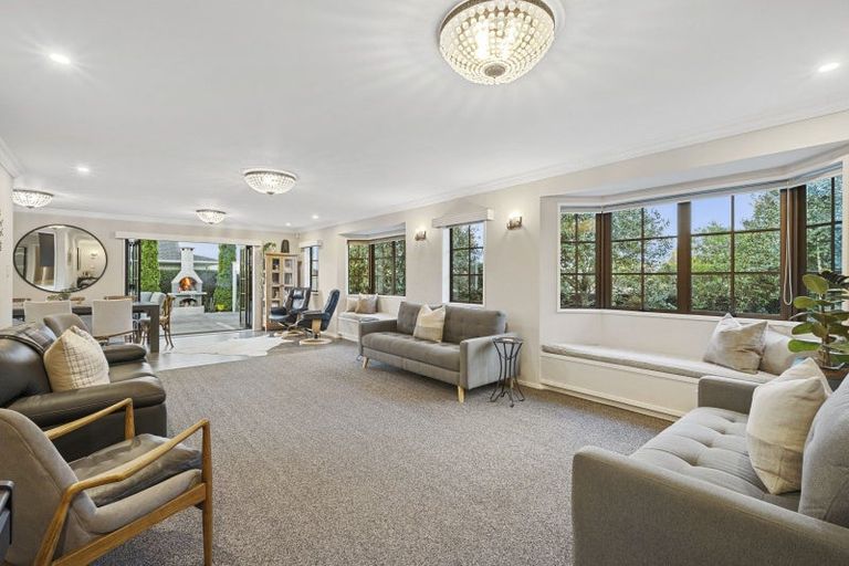 Photo of property in 11 Revell Court, Pukekohe, 2120