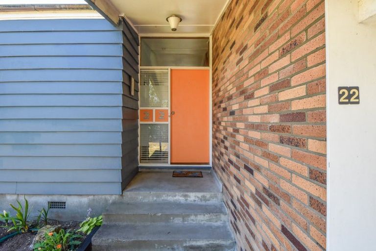 Photo of property in 22 Victoria Street, Carterton, 5713