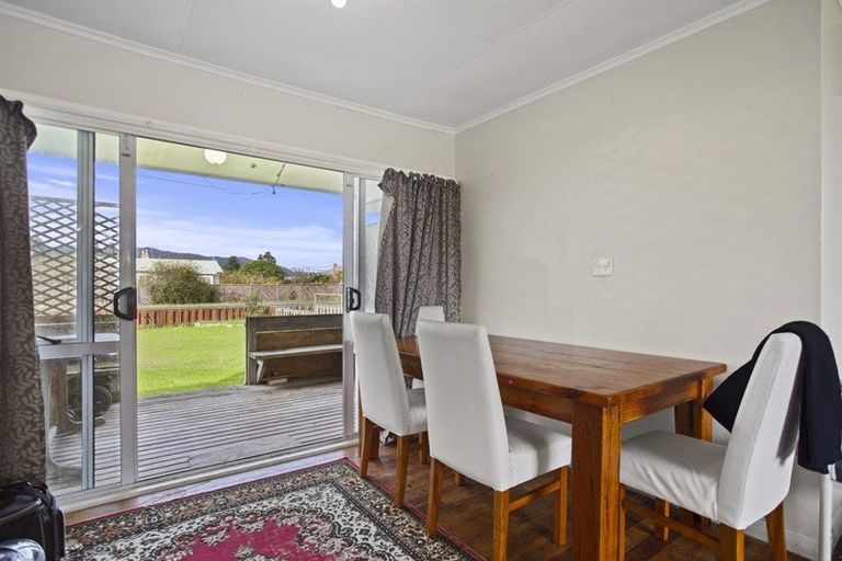 Photo of property in 4 Opatito Road, Paeroa, 3600