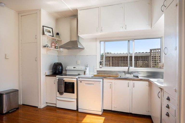 Photo of property in 129 Lemon Street, New Plymouth, 4312