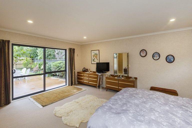 Photo of property in 5 Pastoral Lane, Hokowhitu, Palmerston North, 4410