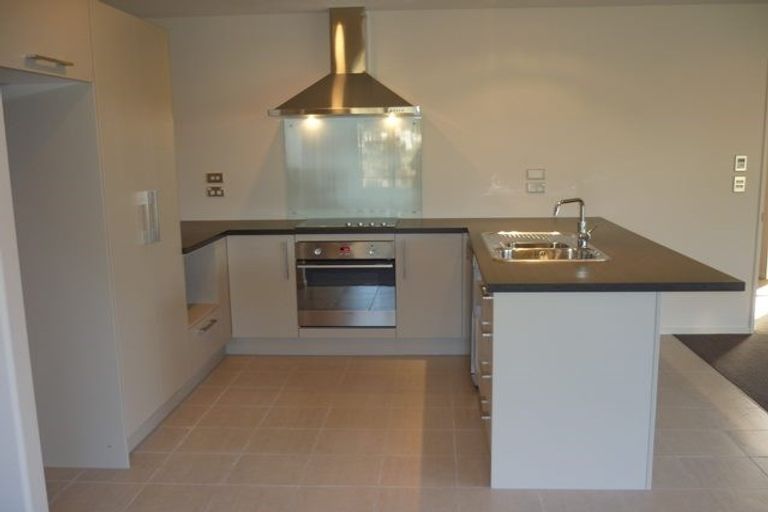 Photo of property in 18a Date Crescent, Aidanfield, Christchurch, 8025