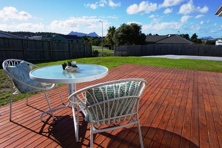 Photo of property in 12 Dune Lake Place, Ruakaka, 0116