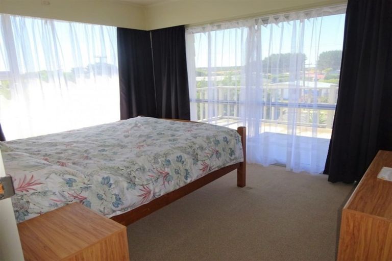 Photo of property in 36 Seabury Avenue, Foxton Beach, Foxton, 4815