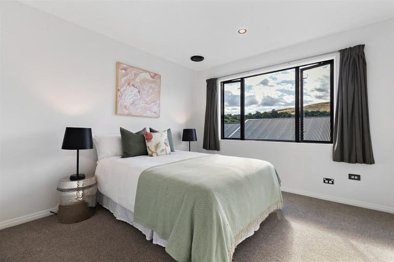 Photo of property in 1 Coburn Place, Lake Hayes, Queenstown, 9304