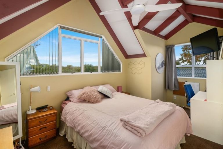 Photo of property in 4a Gemini Place, Kawaha Point, Rotorua, 3010