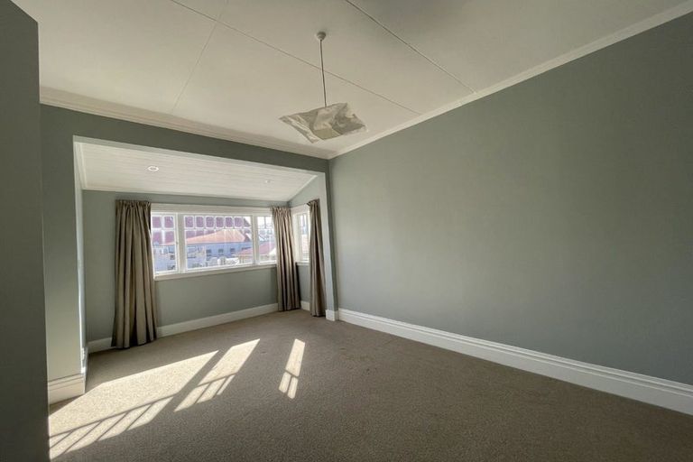 Photo of property in 5 Lipman Street, Mount Victoria, Wellington, 6011