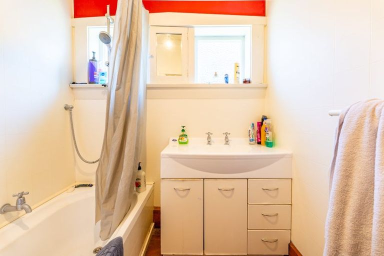 Photo of property in 272 Church Street, West End, Timaru, 7910