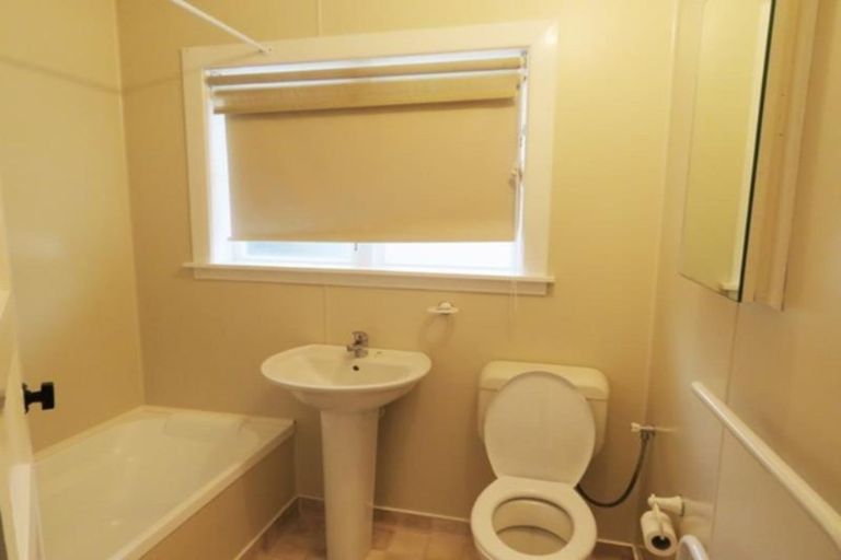 Photo of property in 47 Drake Street, Vogeltown, New Plymouth, 4310