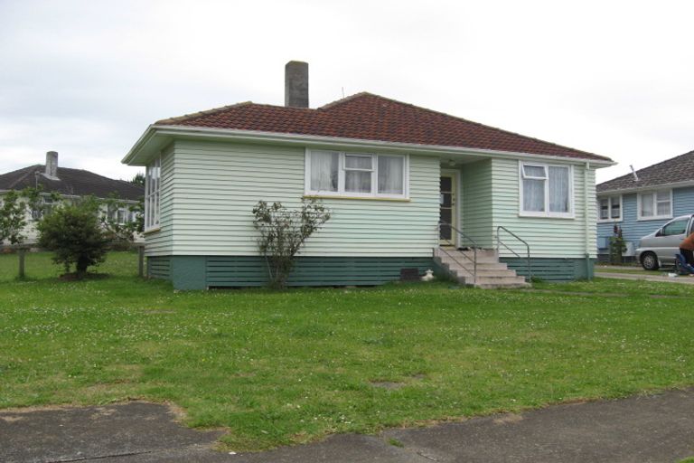 Photo of property in 2 Sperry Place, Mangere, Auckland, 2022