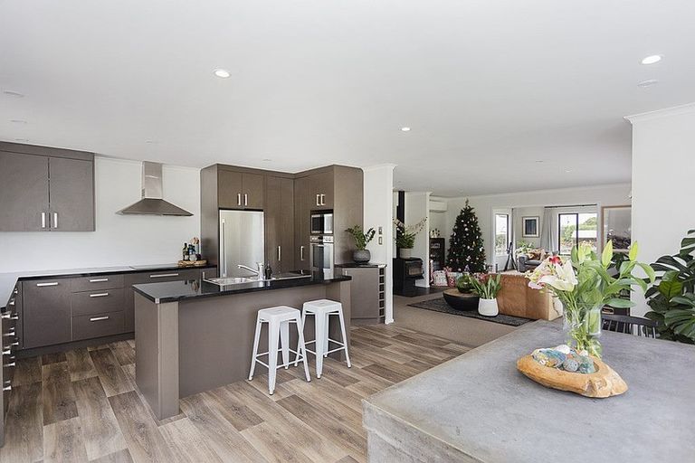 Photo of property in 4/102 Beach Road, Awamoa, Oamaru, 9495