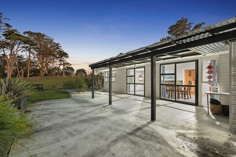 Photo of property in 87 Spur Road, Stillwater, Silverdale, 0993