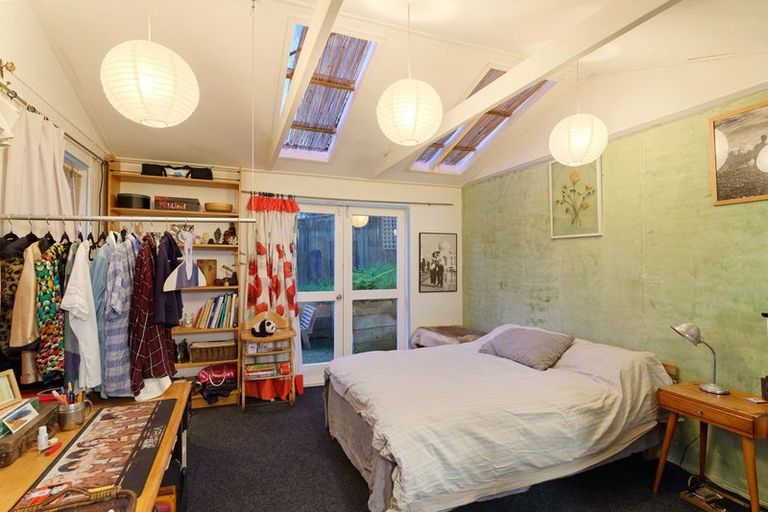 Photo of property in 25 Puriri Road, Waikanae, 5036