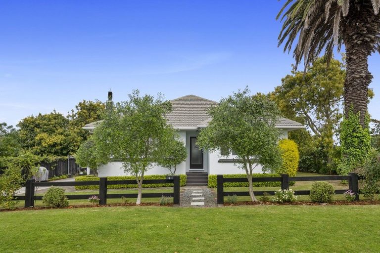 Photo of property in 1 Bell Street, Judea, Tauranga, 3110