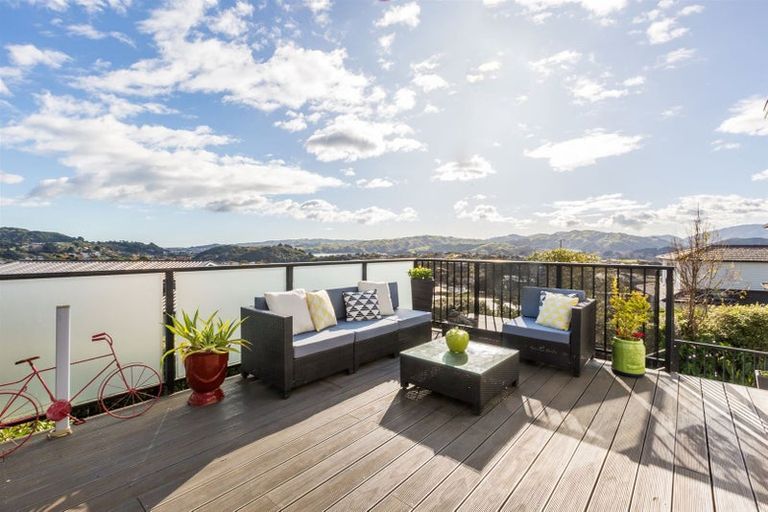 Photo of property in 62 Endeavour Drive, Whitby, Porirua, 5024