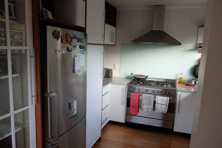 Photo of property in 132 Wadestown Road, Wadestown, Wellington, 6012