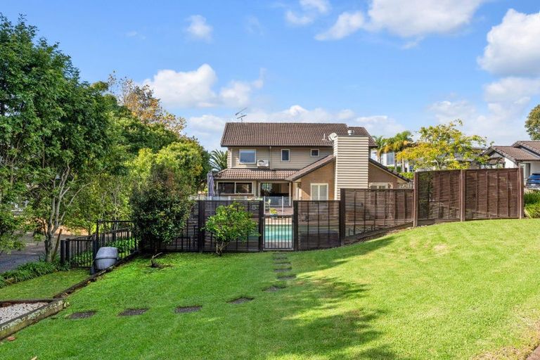 Photo of property in 5 Seymour Road, Mellons Bay, Auckland, 2014