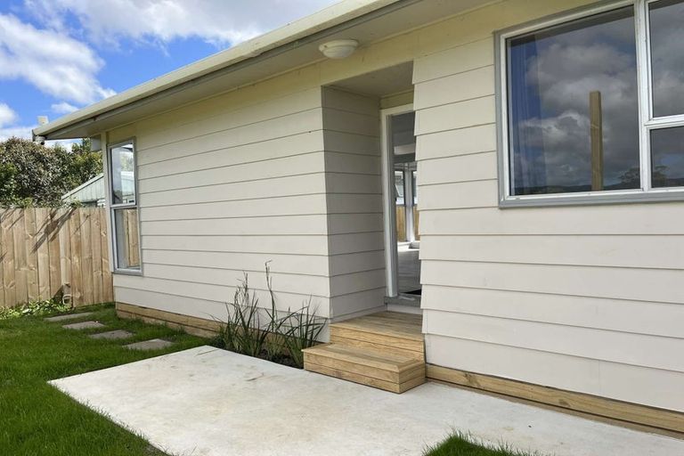 Photo of property in 35 Tabitha Crescent, Henderson, Auckland, 0612