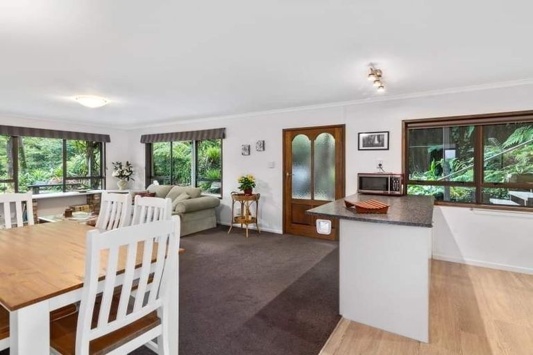 Photo of property in 5 Summit Road, Lake Okareka, Rotorua, 3076