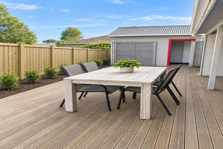 Photo of property in 175 Queen Street West, Levin, 5510