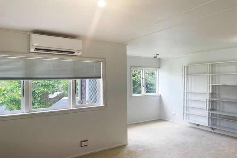 Photo of property in 27 Marr Road, Manurewa, Auckland, 2102