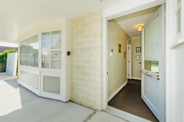 Photo of property in 11 Rawene Street, Waikanae, 5036