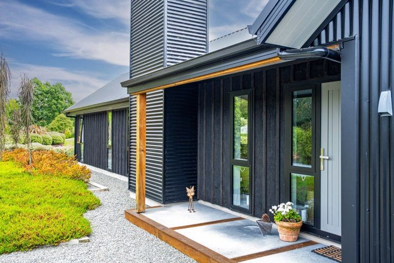 Photo of property in 7 Gale Cutting Road, Geraldine, 7991