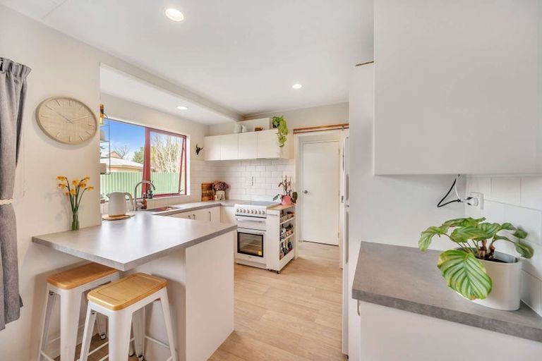 Photo of property in 43a Tait Drive, Greenmeadows, Napier, 4112