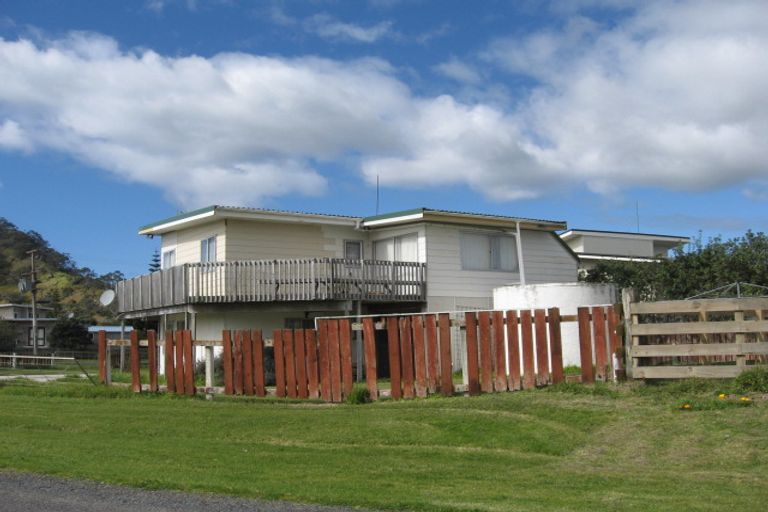 Photo of property in 4 Te Whangai Head Road, Pataua North, Whangarei, 0175