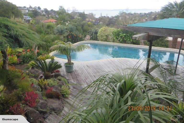 Photo of property in 57 Haseler Crescent, Howick, Auckland, 2014