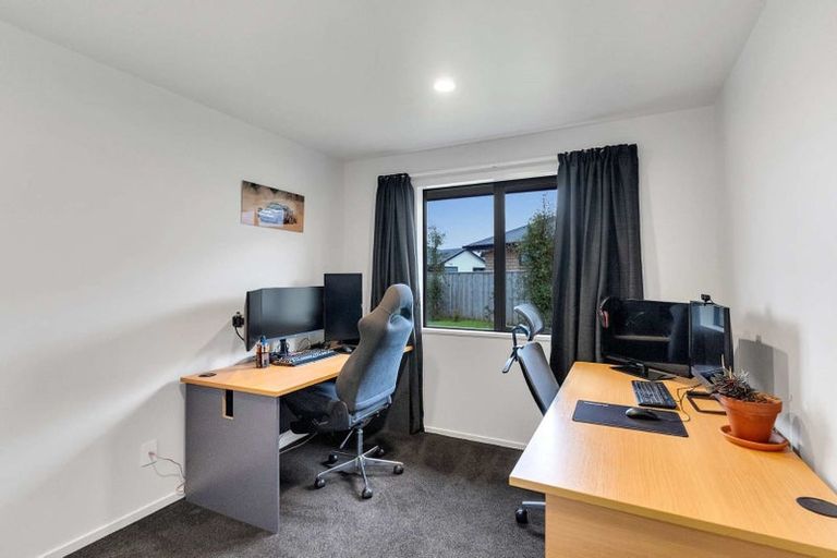 Photo of property in 2 Sirius Lane, Rolleston, 7614