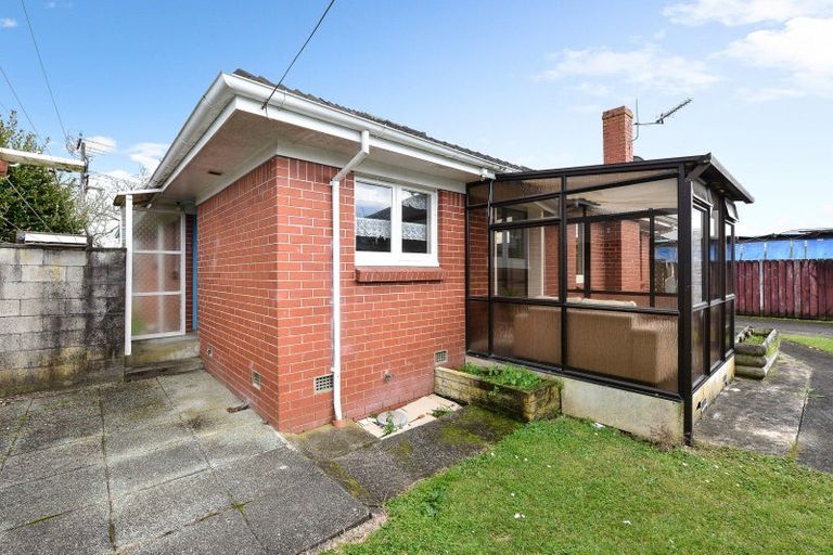 Photo of property in 54 Heath Street, St Andrews, Hamilton, 3200