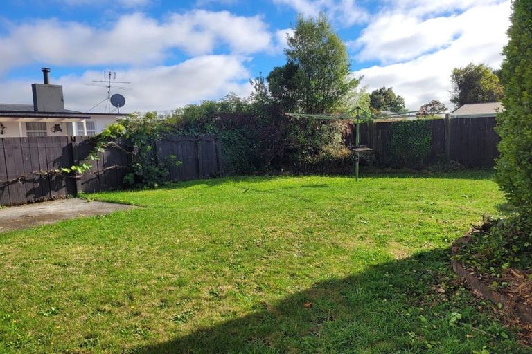 Photo of property in 12 Garrison Street, Carterton, 5713